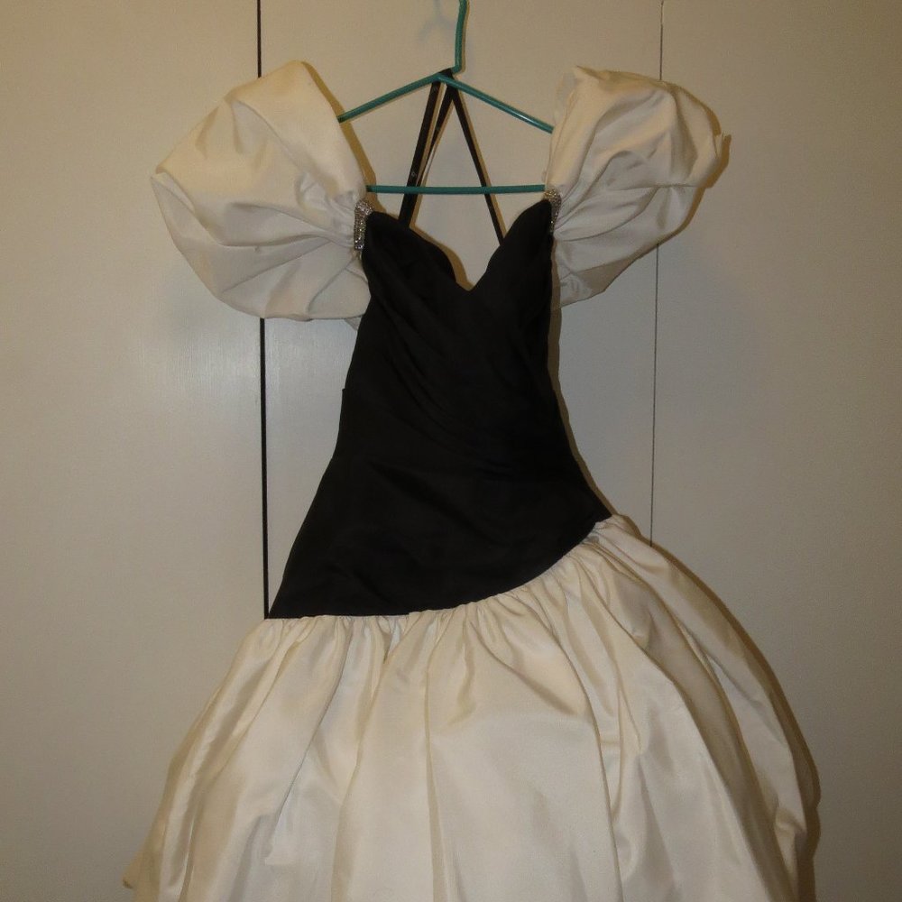 Black and White Party/Prom Dress